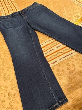 Simply Vera Vera Wang Dark Blue Capri/Cropped Jeans, Mid Rise, Cotton Blend, 14